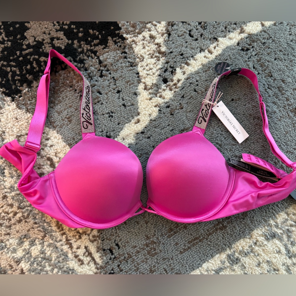 NWT Victorias Secret Bombshell Bra